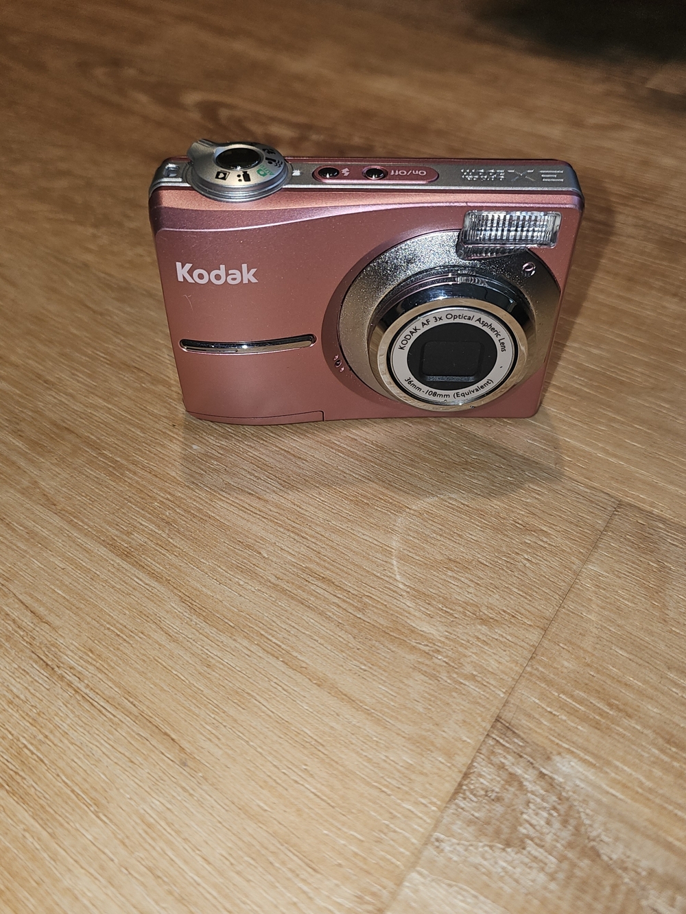 Kodak EasyShare C813 (Pink/Rose) Portable Digital Camera